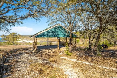 1065 Hillcrest Forest Canyon Lake TX 78133
