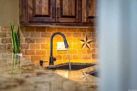 1065 Hillcrest Forest Canyon Lake TX 78133
