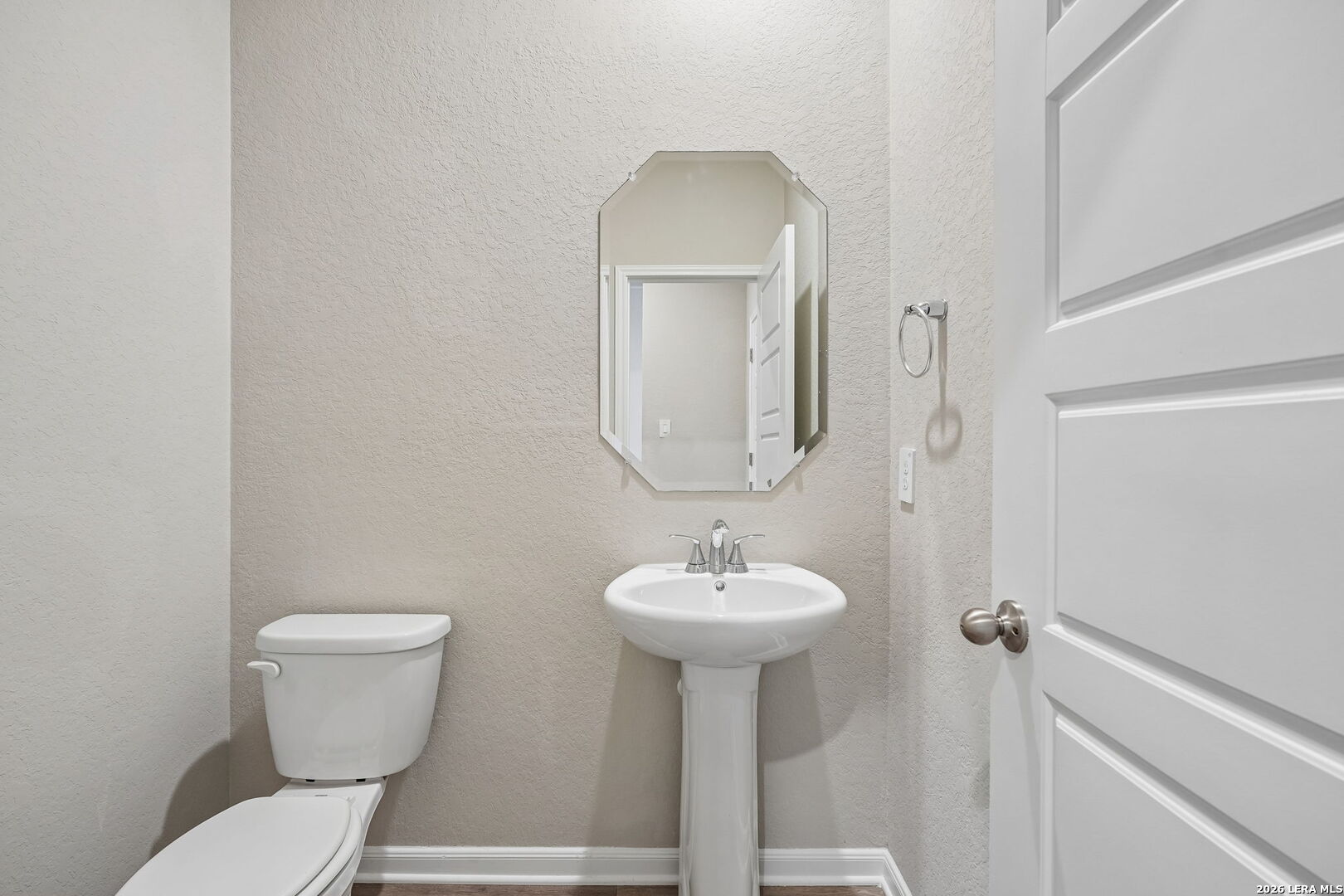 1250 Nikos Hollow San Antonio TX 78245