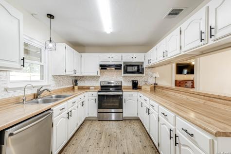 1949 Creek Mountain San Antonio TX 78259