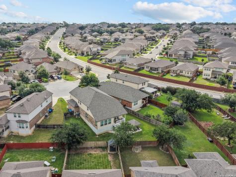22411 Akin Heights San Antonio TX 78261