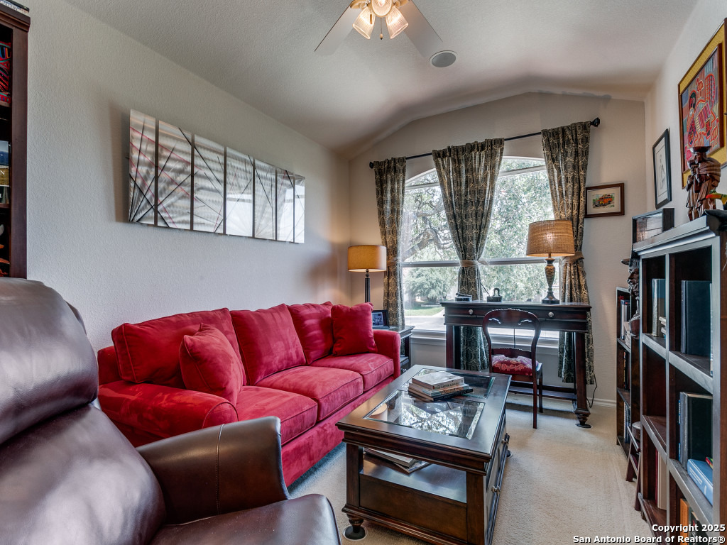 1422 Pinnacle Falls San Antonio TX 78260