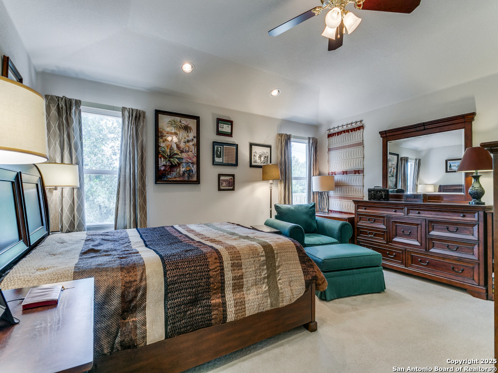 1422 Pinnacle Falls San Antonio TX 78260