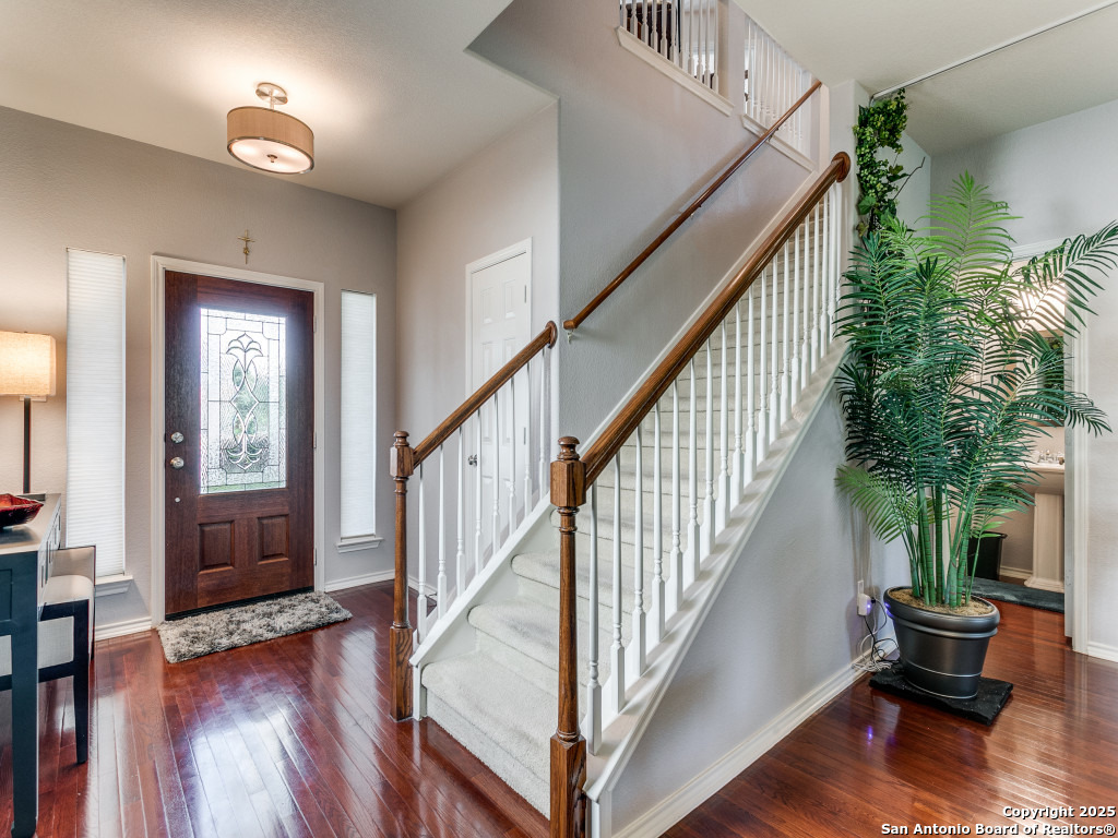 1422 Pinnacle Falls San Antonio TX 78260