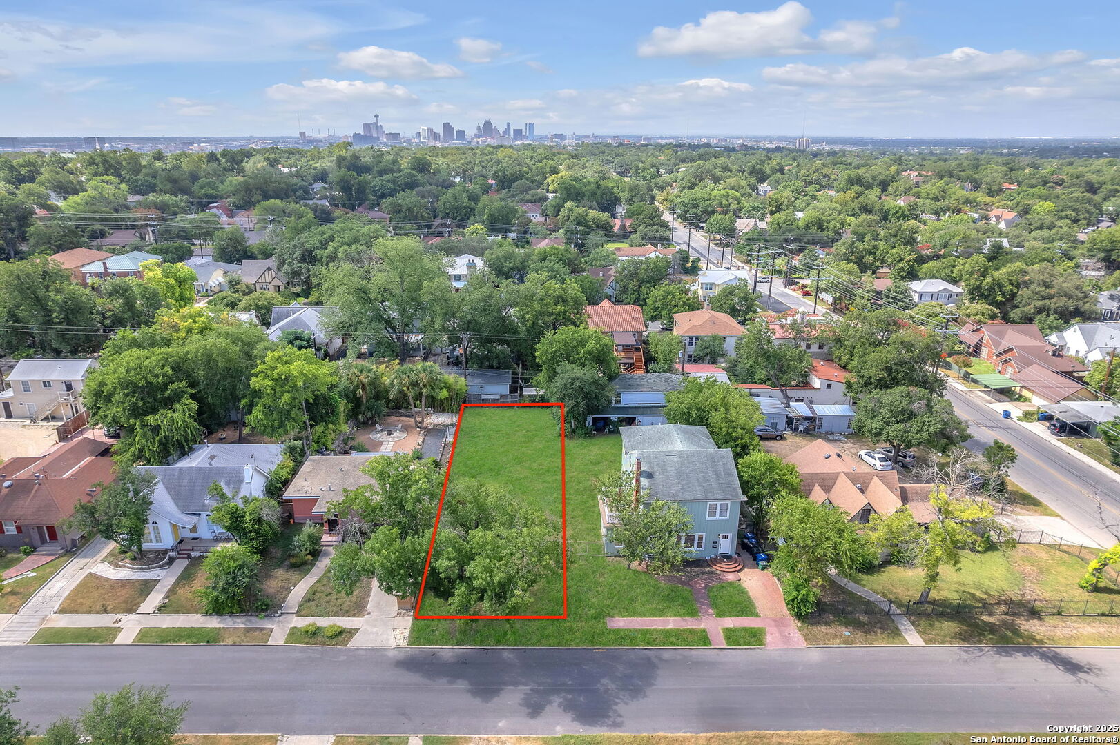 122 W Norwood Court San Antonio TX 78212