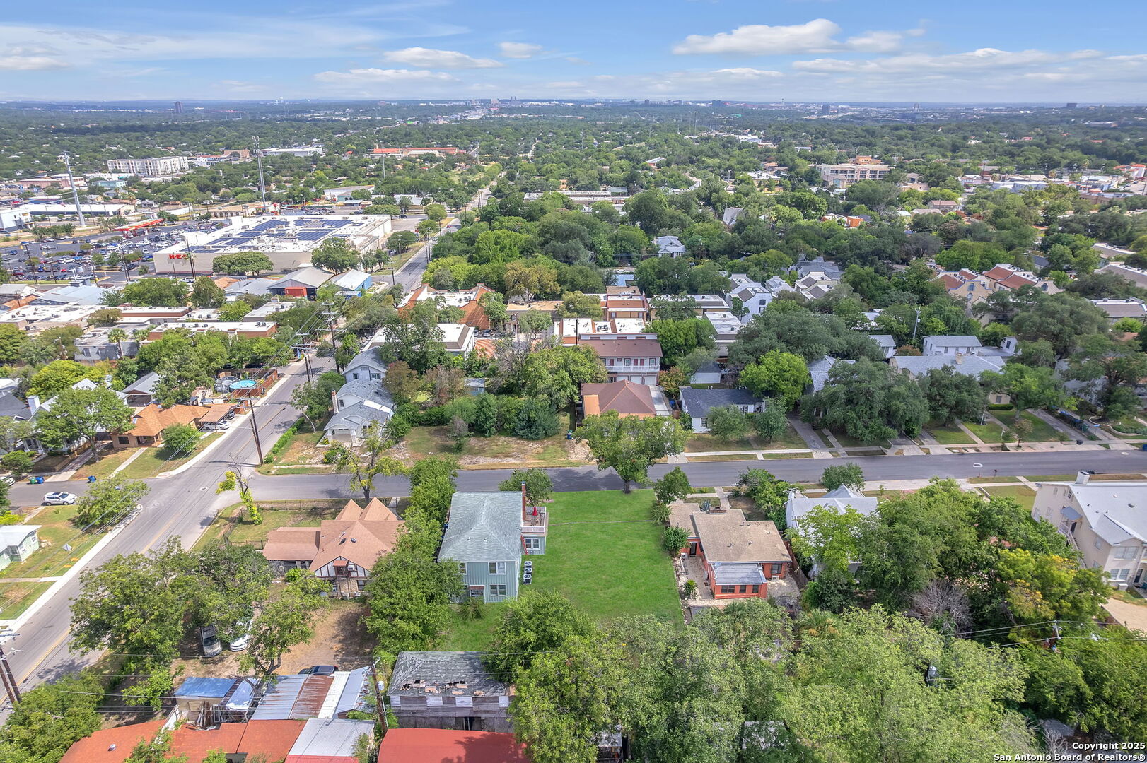 122 W Norwood Court San Antonio TX 78212