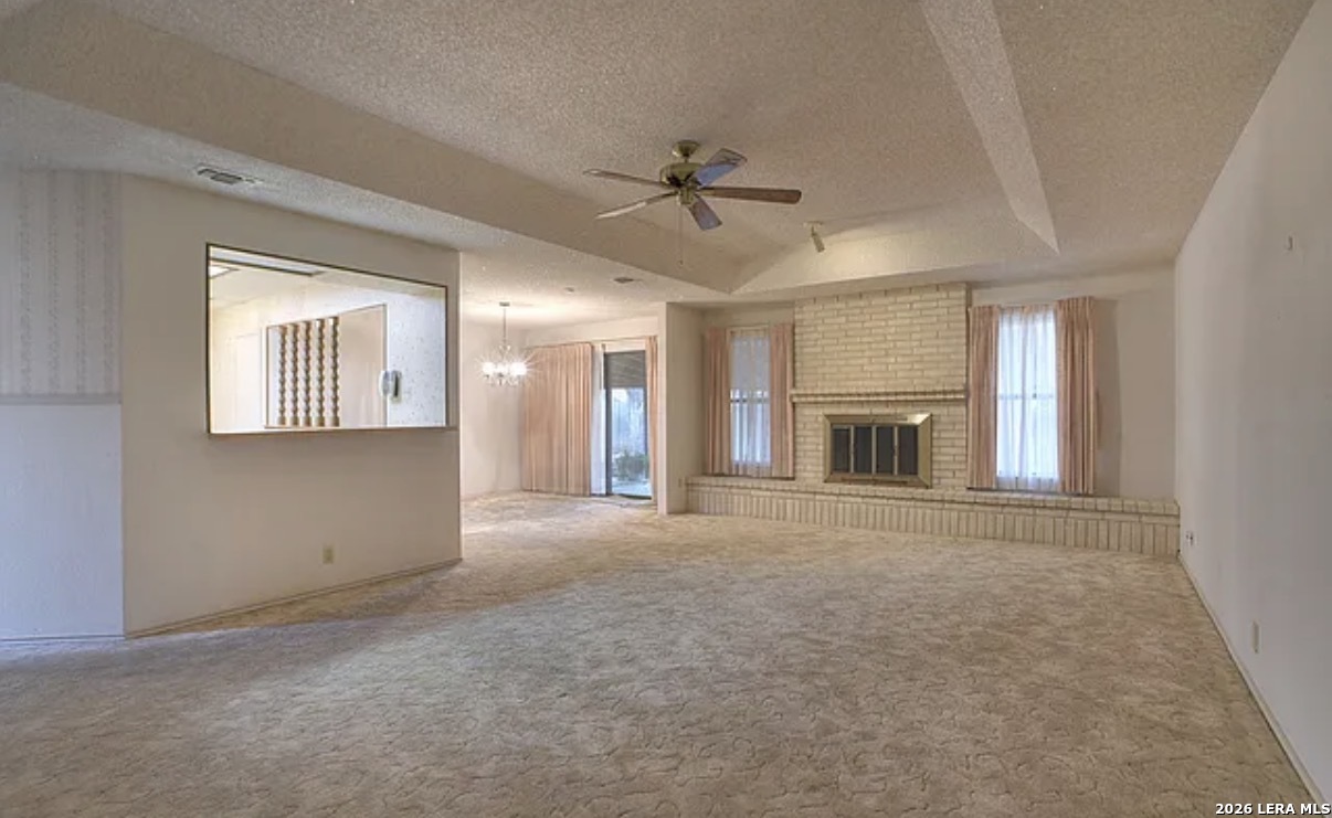 206 High Oak Universal City TX 78148
