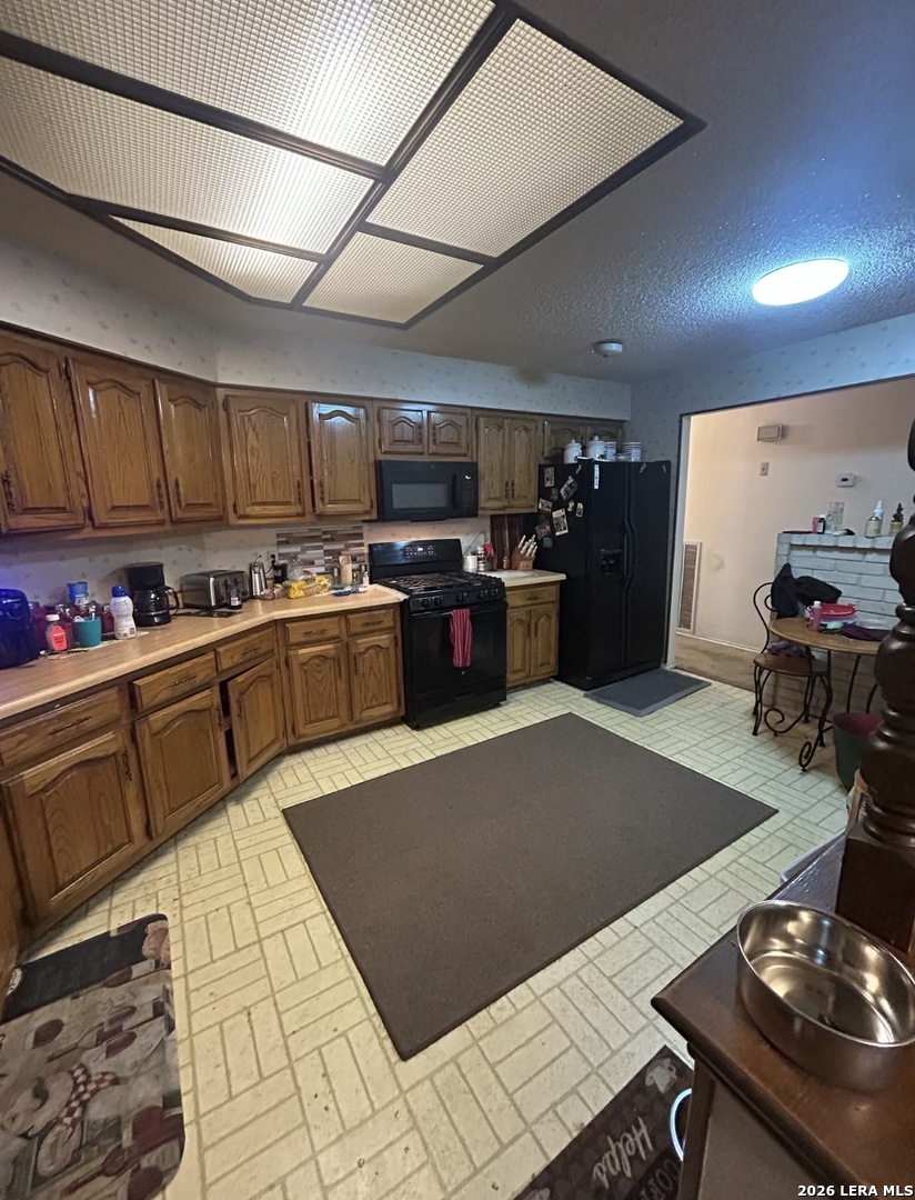 206 High Oak Universal City TX 78148