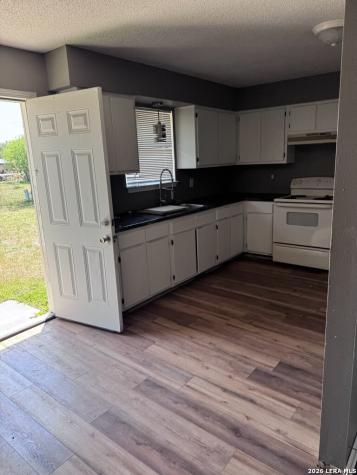 304 Meadow Drive Marion TX 78124