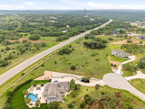 313 Pioneer Crest New Braunfels TX 78132