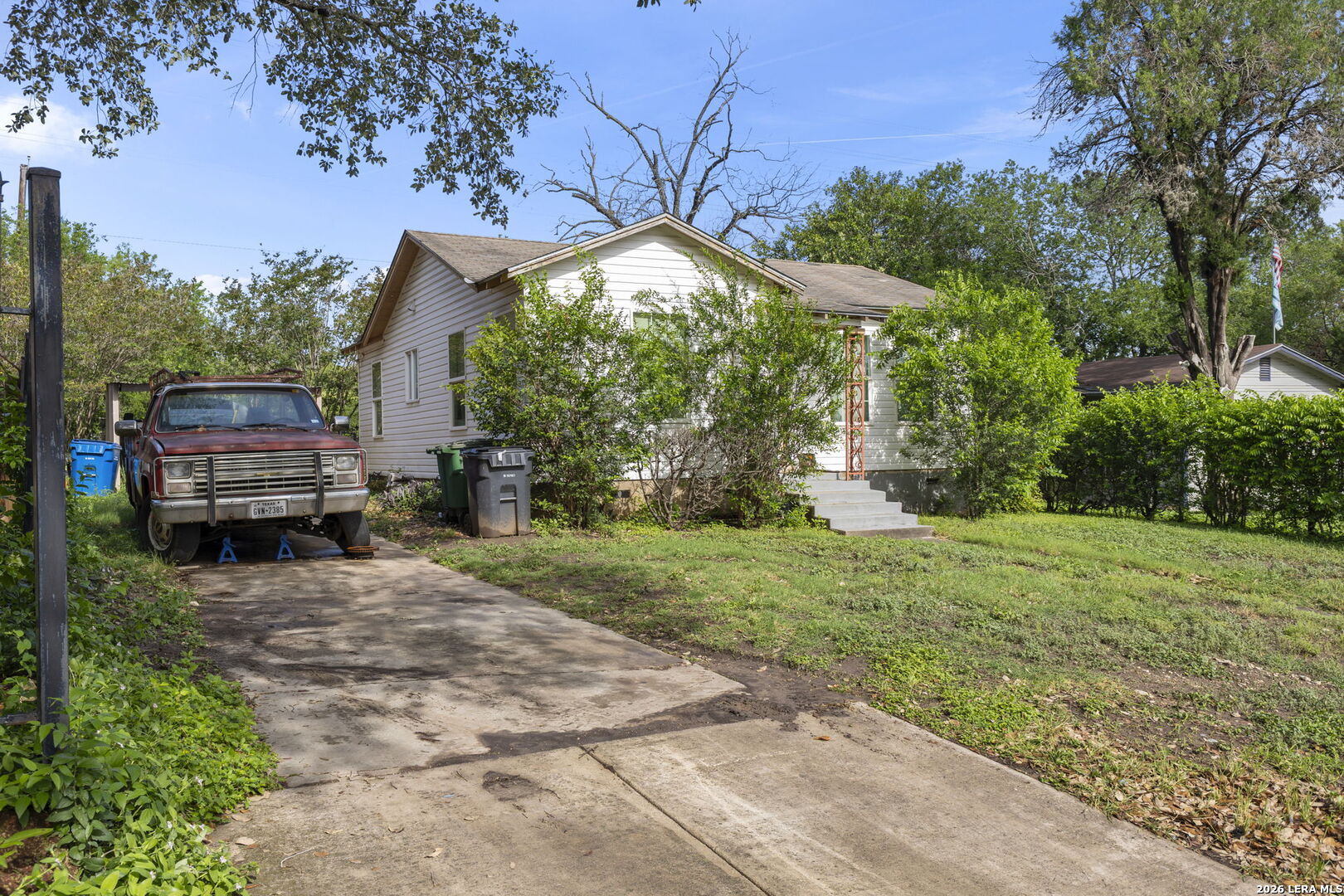211 Robeson Avenue San Antonio TX 78220