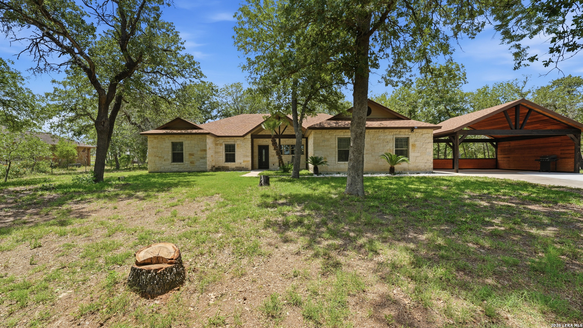 105 Wild Stallion La Vernia TX 78121