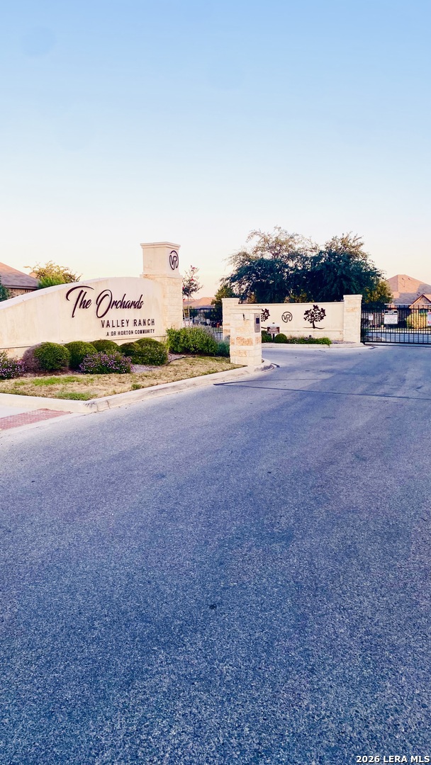 9407 Sundrop Valley San Antonio TX 78254