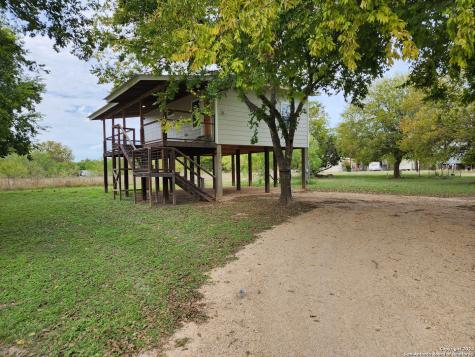 365 Arroyo Drive Bandera TX 78003