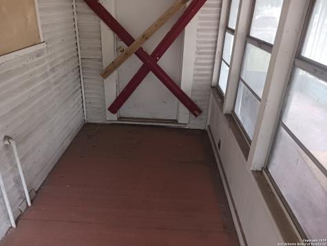702 W Malone San Antonio TX 78225