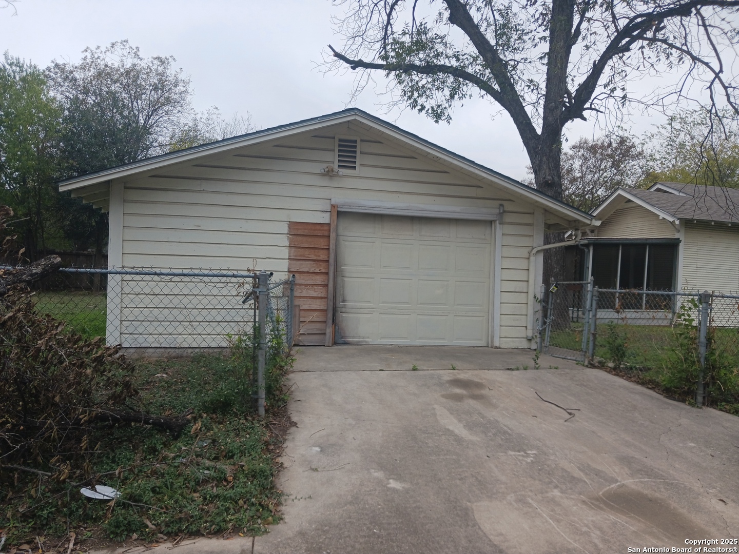 702 W Malone San Antonio TX 78225