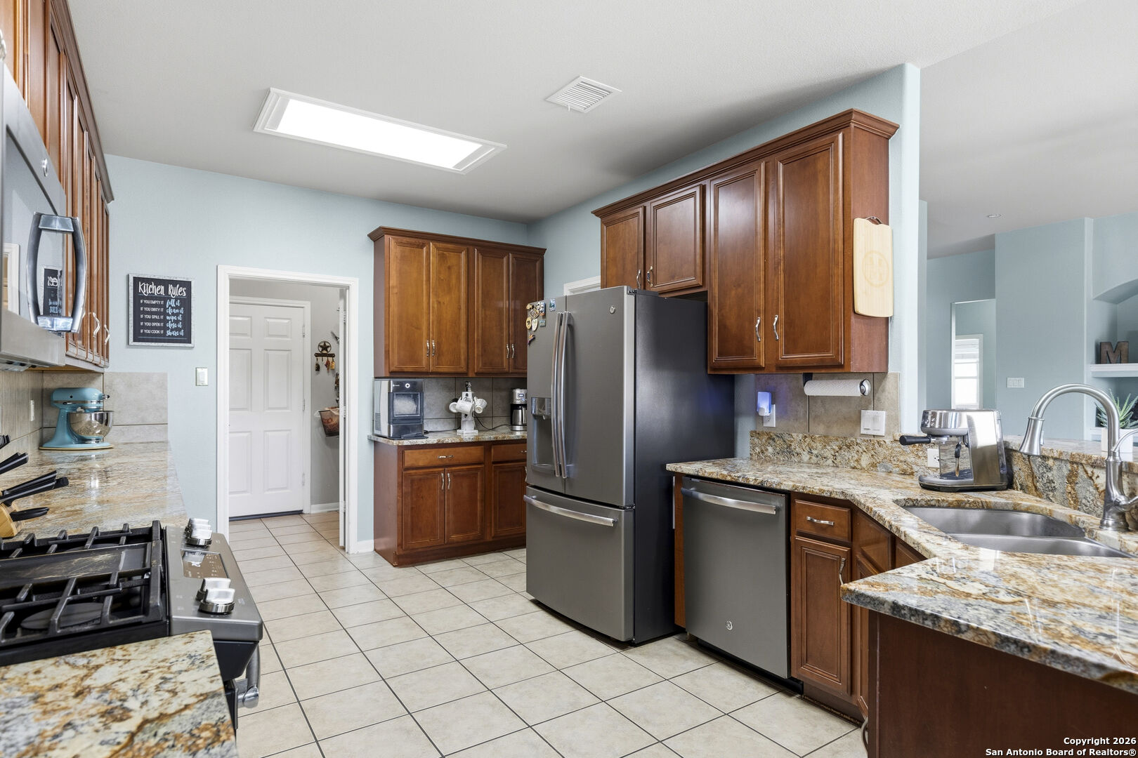 3206 Roan Valley San Antonio TX 78259