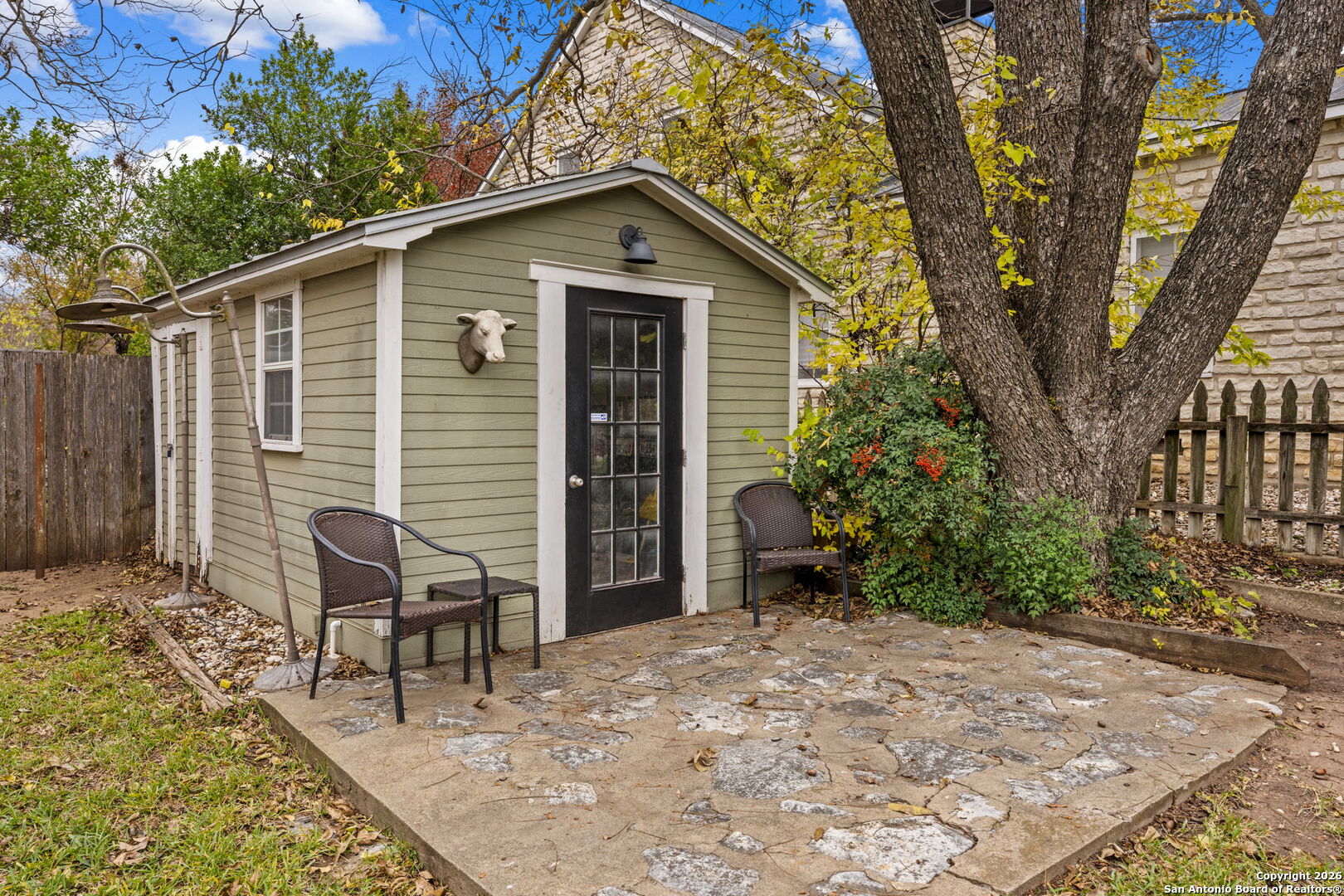 210 N Acorn Fredericksburg TX 78624