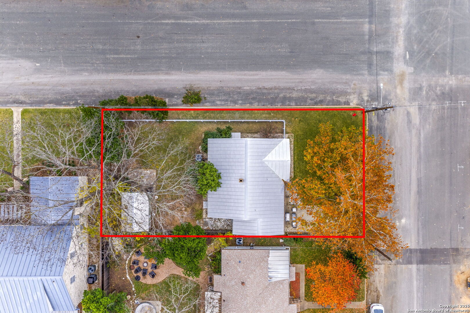 210 N Acorn Fredericksburg TX 78624