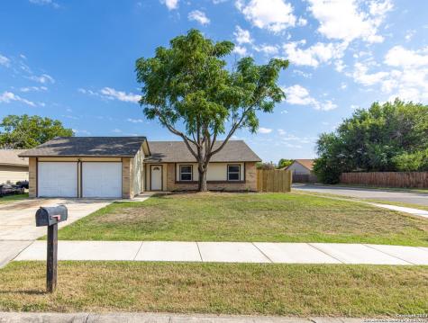 5947 Autumn Lake San Antonio TX 78222