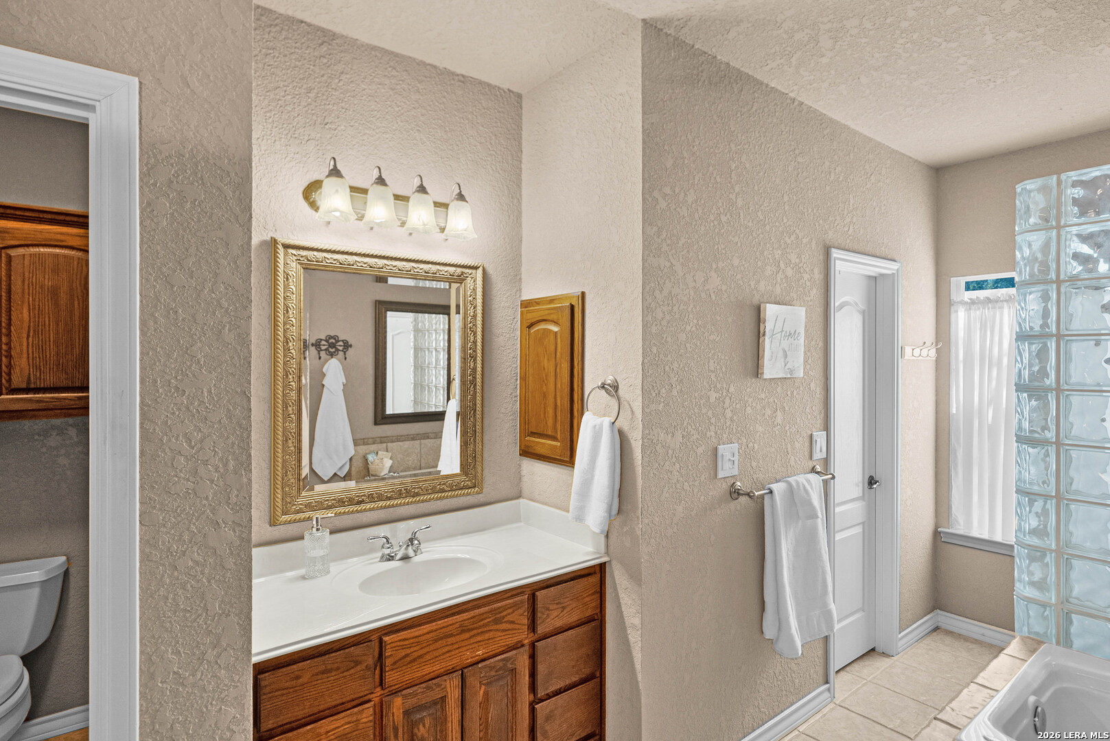 560 Winding View New Braunfels TX 78132