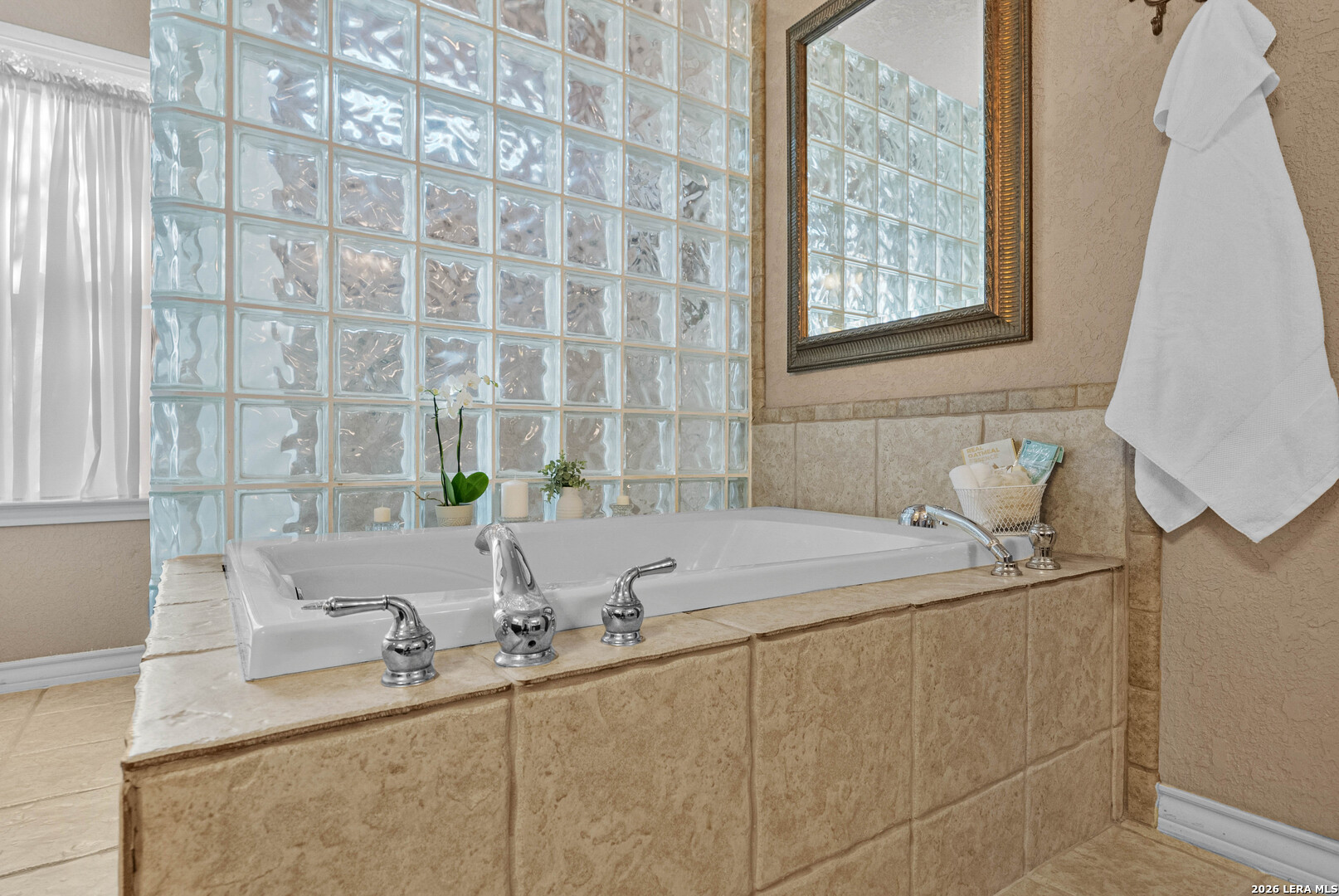560 Winding View New Braunfels TX 78132