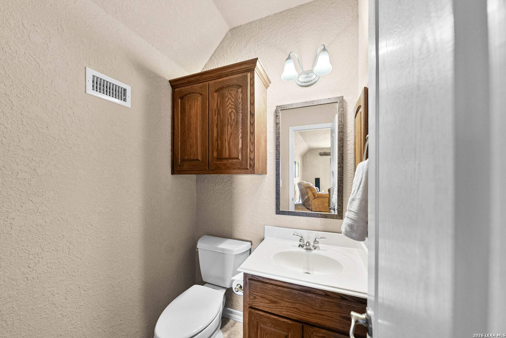 560 Winding View New Braunfels TX 78132