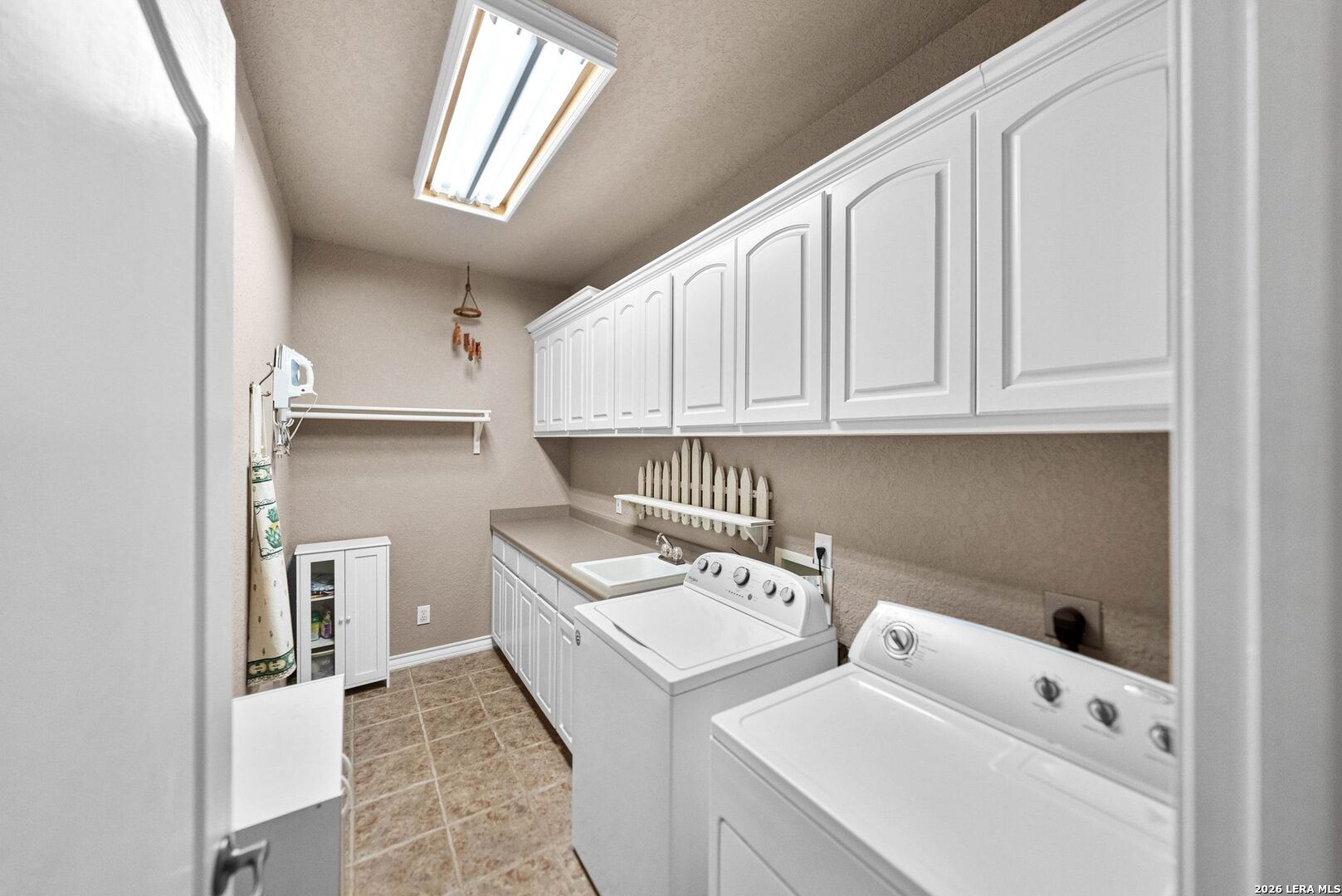 560 Winding View New Braunfels TX 78132