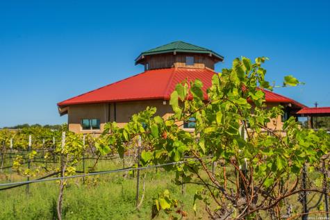 10207 E Us Highway 290 Fredericksburg TX 78624