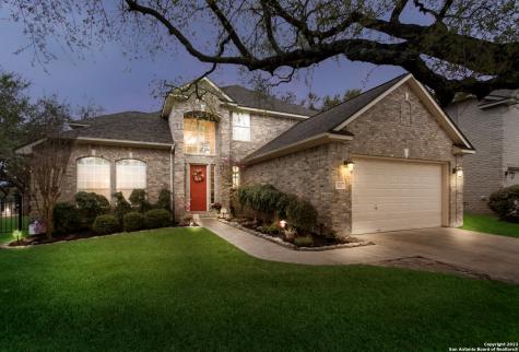 910 Elkins Lake San Antonio TX 78260