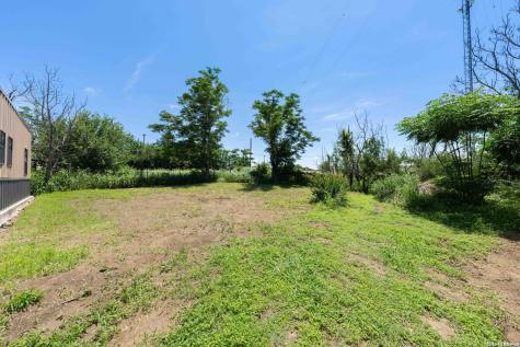 9195 S Loop 1604 E Elmendorf TX 78112