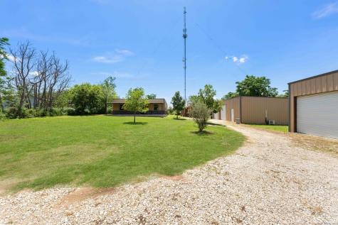 9195 S Loop 1604 E Elmendorf TX 78112