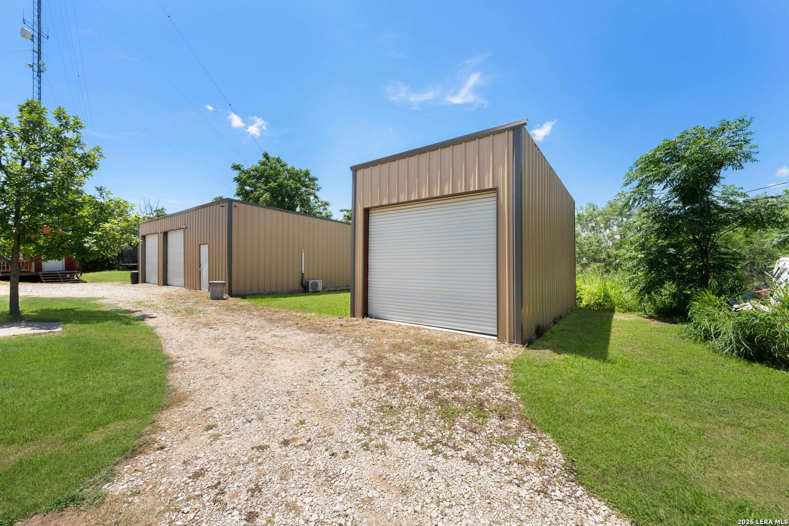 9195 S Loop 1604 E Elmendorf TX 78112