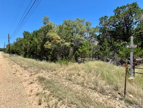 Lot 36-37 Wyatt Earp Bandera TX 78003