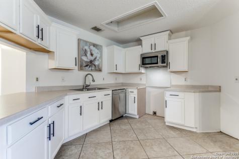 13502 Hickory Tavern San Antonio TX 78247