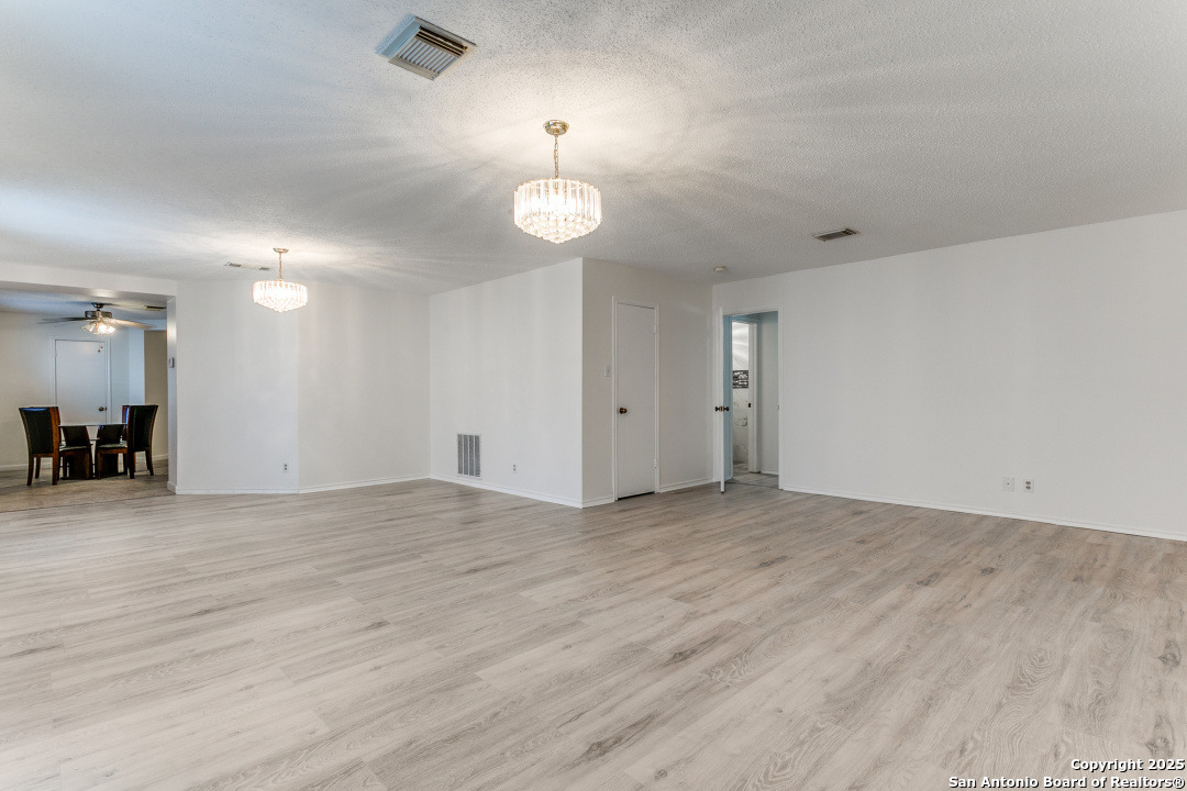 13502 Hickory Tavern San Antonio TX 78247