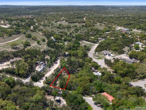 1056 Scenic Run Canyon Lake TX 78133