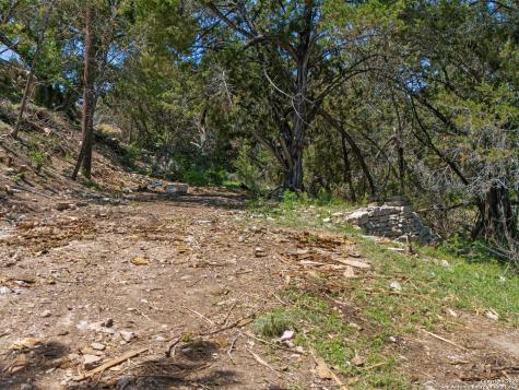 1056 Scenic Run Canyon Lake TX 78133