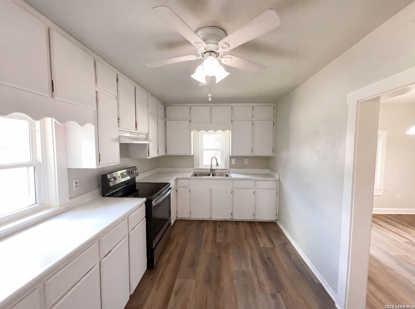 725 Kelly Street Poteet TX 78065