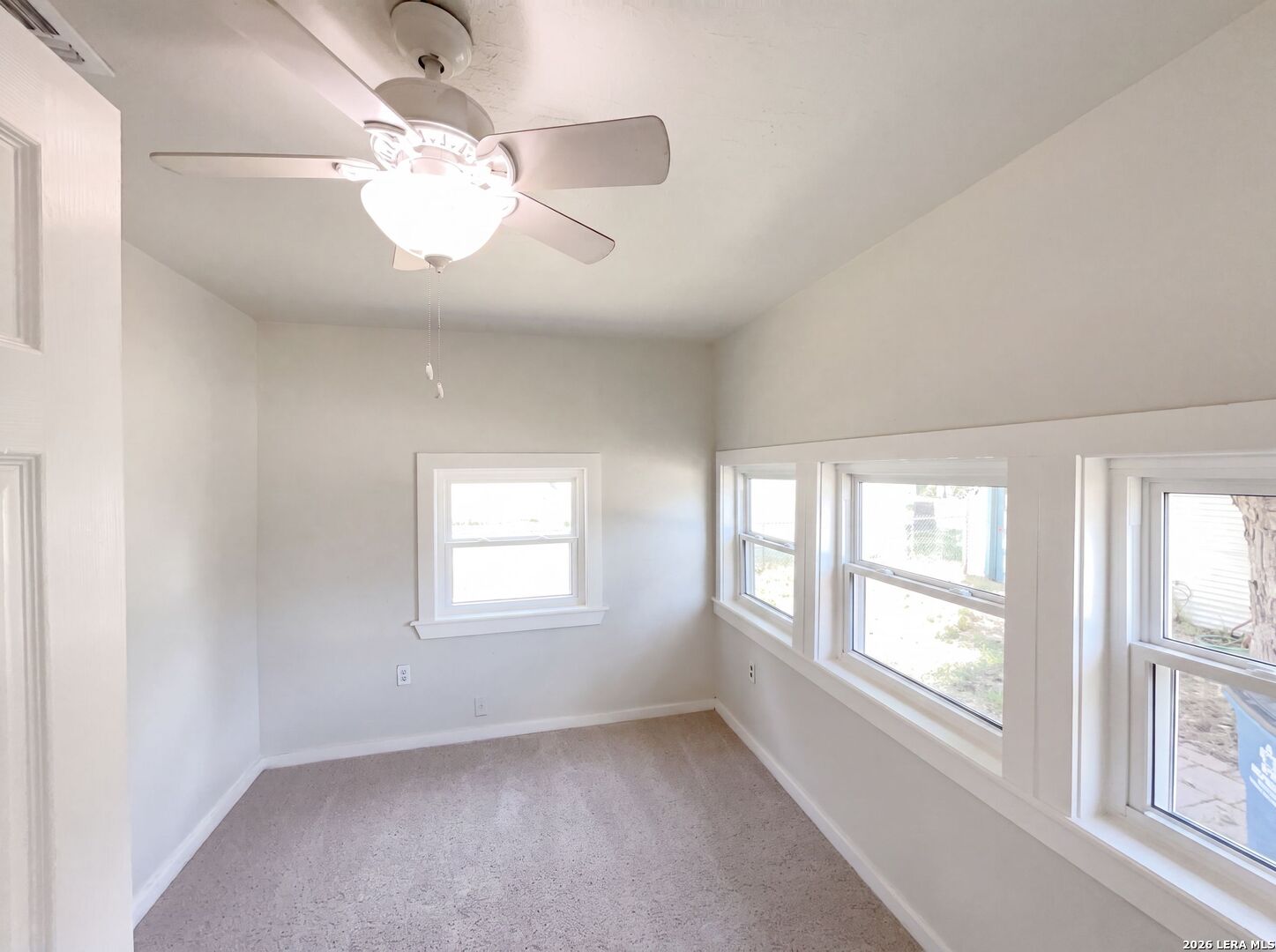 725 Kelly Street Poteet TX 78065