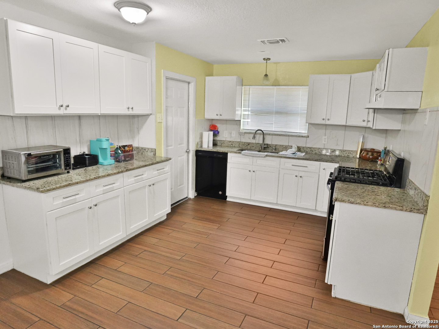 218 Stimmel San Antonio TX 78227