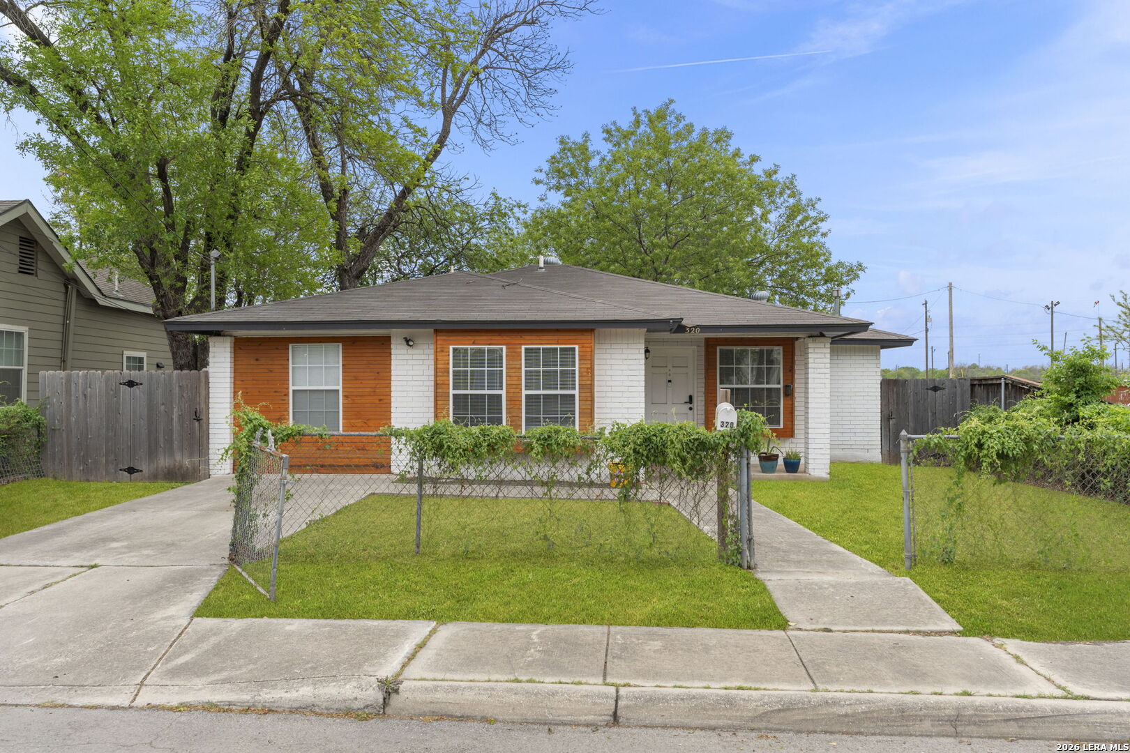 320 Sharer San Antonio TX 78208
