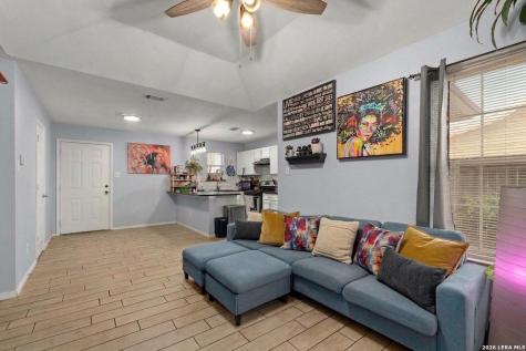 320 Sharer San Antonio TX 78208