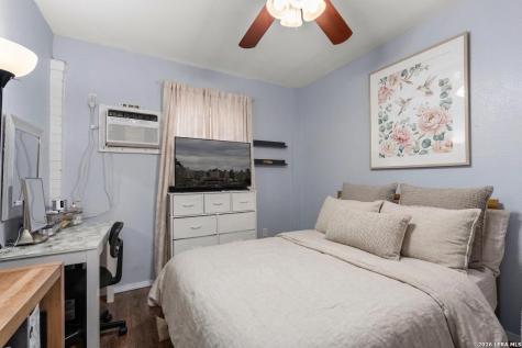 320 Sharer San Antonio TX 78208