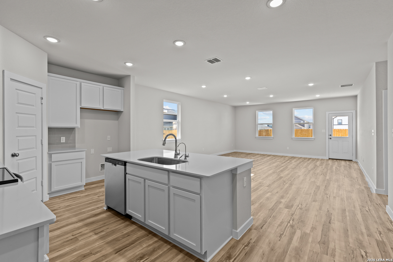 8429 Rocket View San Antonio TX 78263