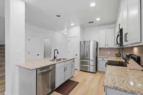 14002 Bella Donna San Antonio TX 78253