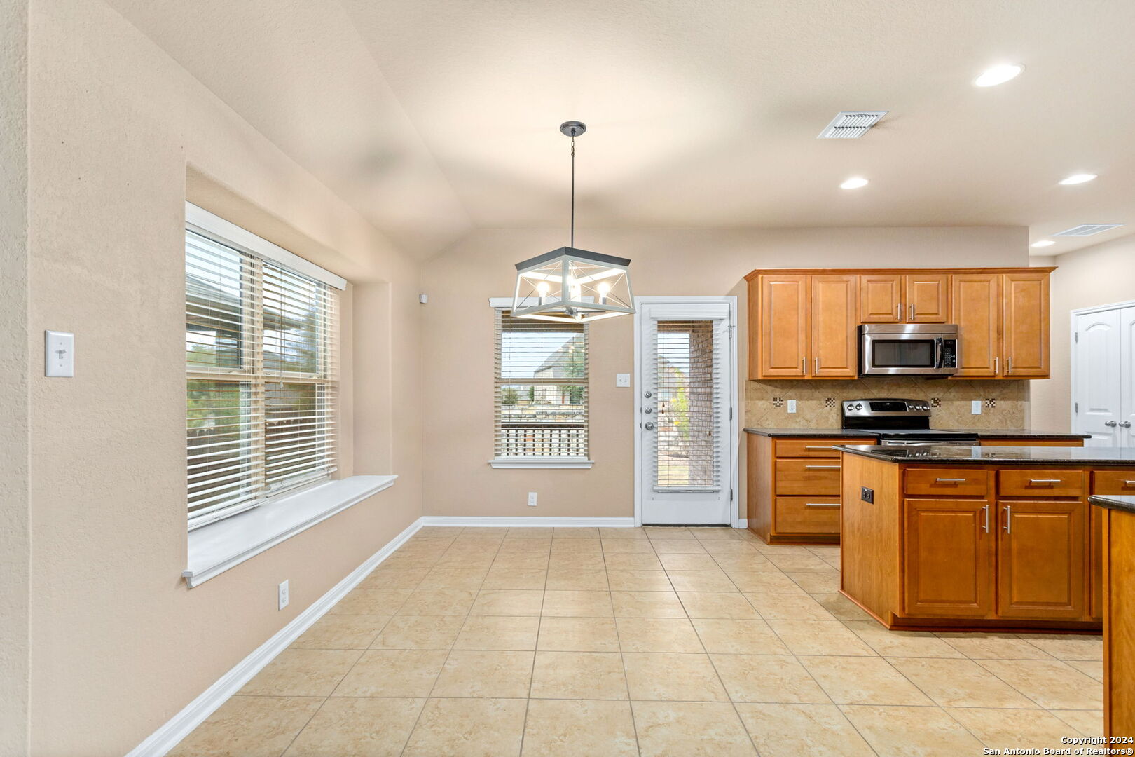 809 Laserra Cibolo TX 78108
