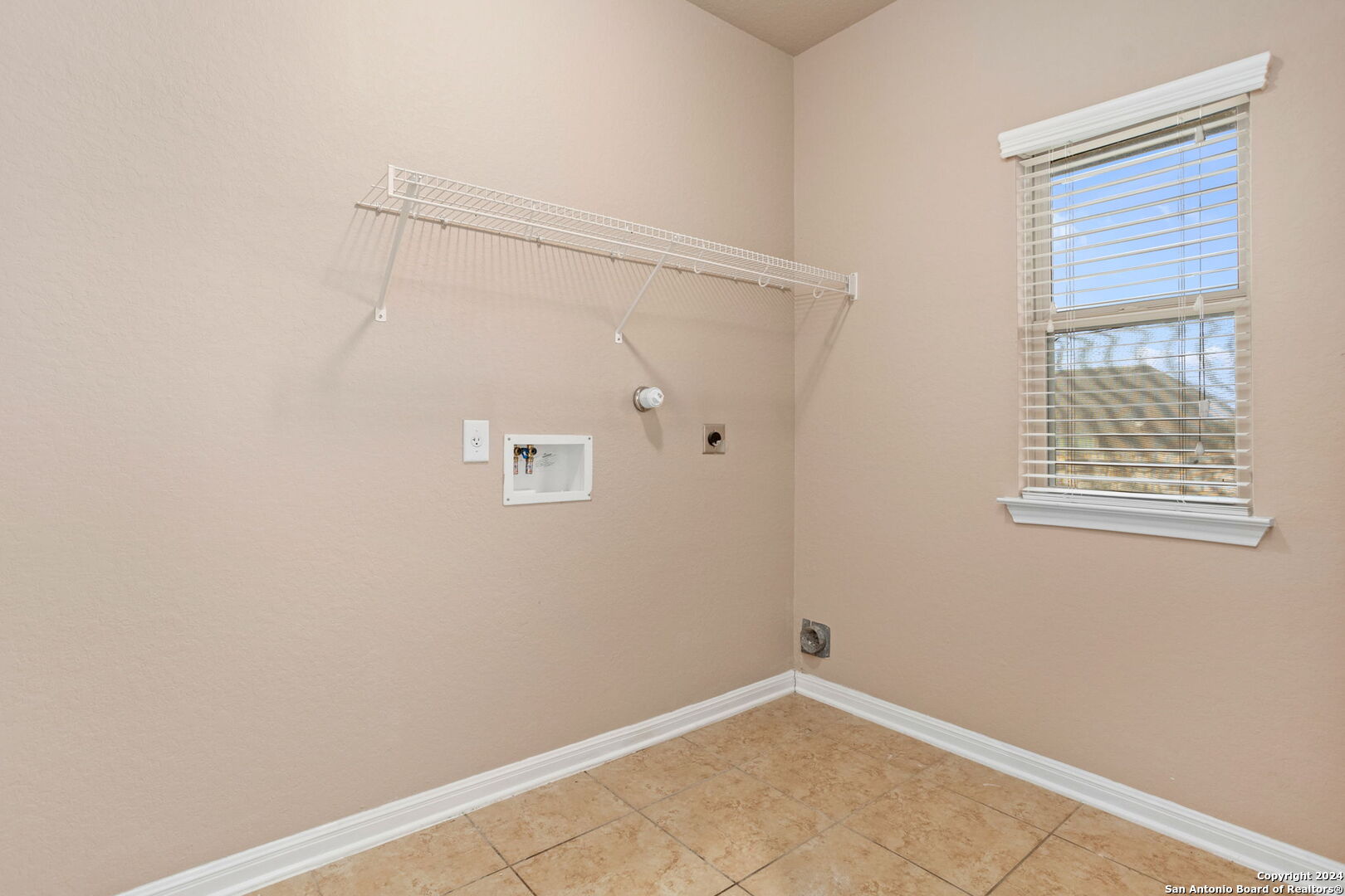 809 Laserra Cibolo TX 78108