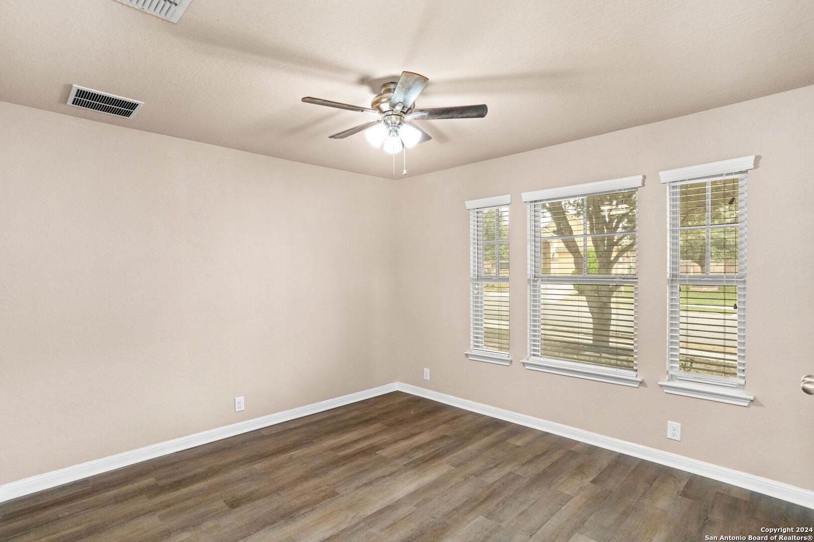 809 Laserra Cibolo TX 78108