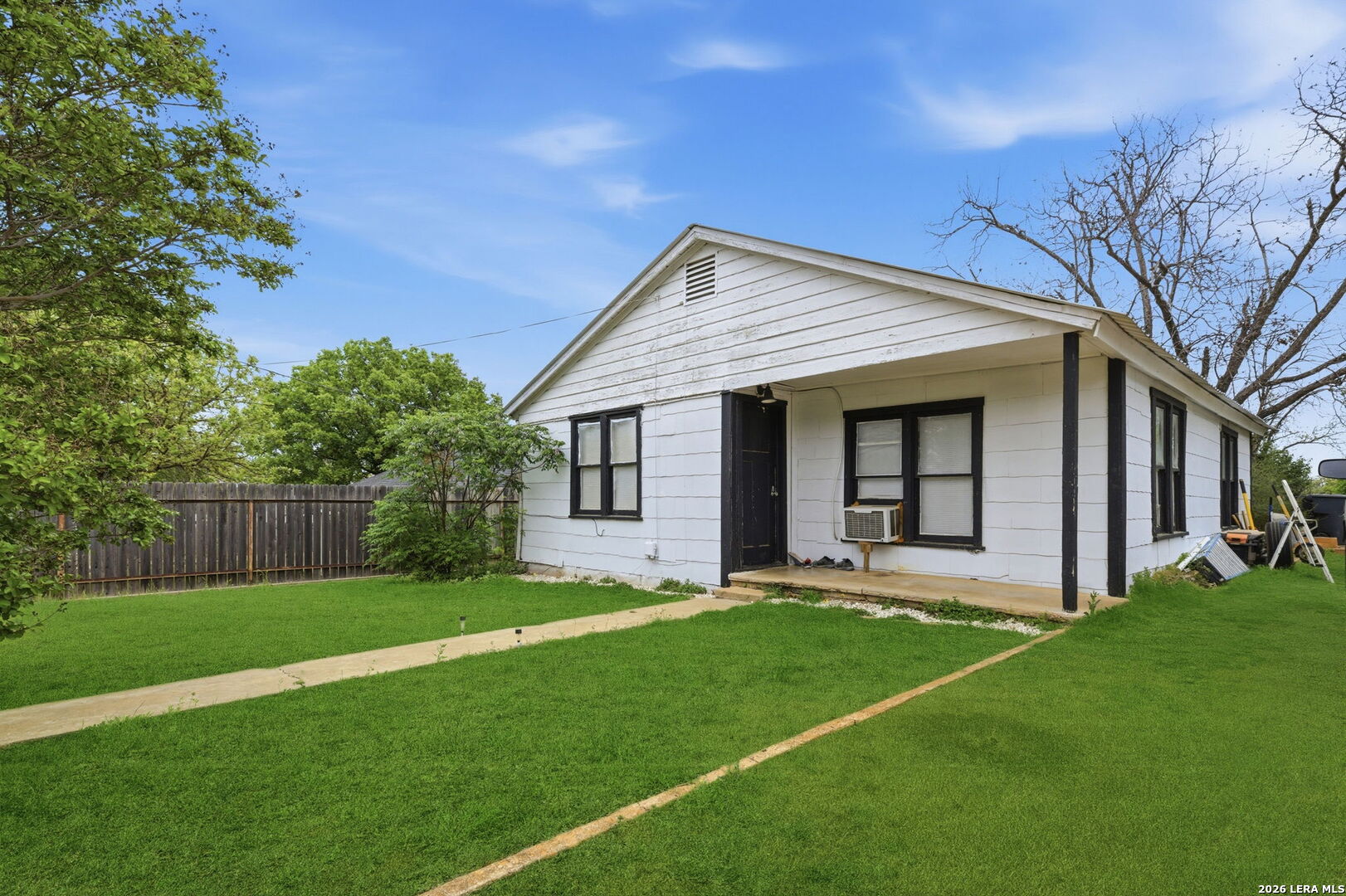 911 Hill Street Fredericksburg TX 78624